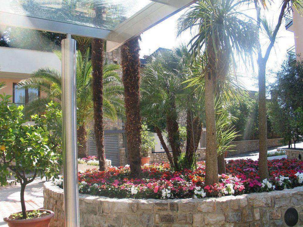 Garda Bellevue 4* Limone sul Garda