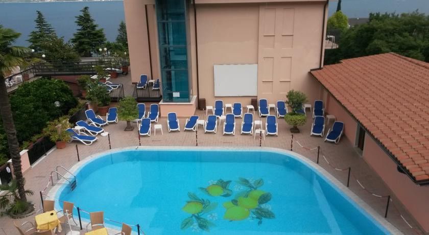 Hotel Garda Bellevue 4*